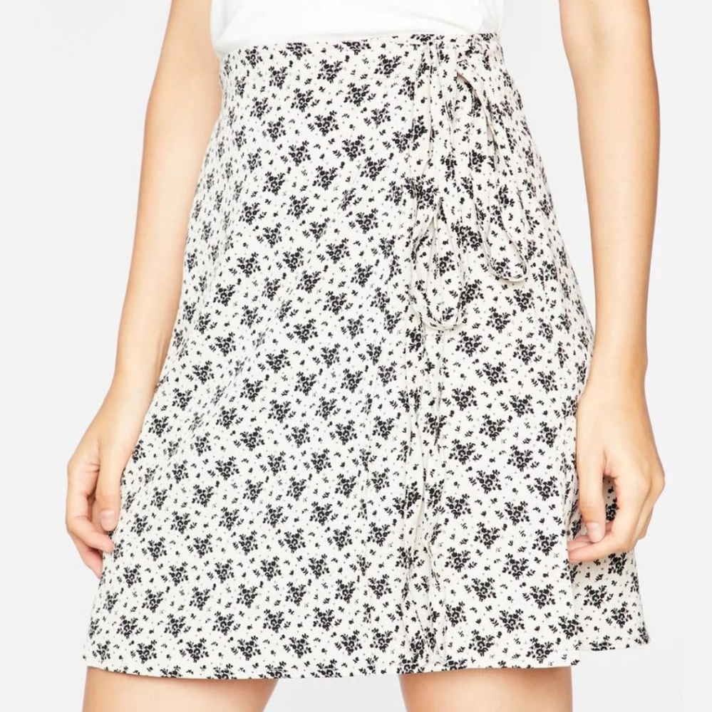White floral print,  medium,  wrap mini skirt.